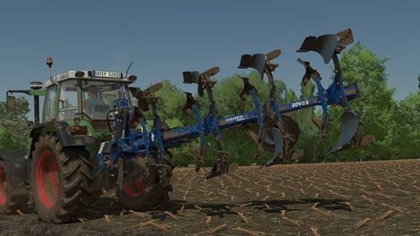 Rabe Super Albatros V140 in 4 Schar Konfiguration beim Pflügen